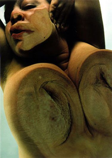 wewantrevolutiongirlstylenow:  Jenny Saville and Glen Luchford, Closed Contact “She presses her skin against glass to disfigure and manipulate it, emphasizing her negative body image.” Via 