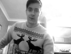 Can I have your jumper, please ? (: