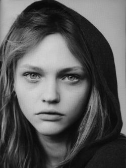 &ldquo;I Just Want to be Wonderful&rdquo; :// Model: Sasha Pivovarova Photographer: Daniel Jackson Magazine: i-D September 2006