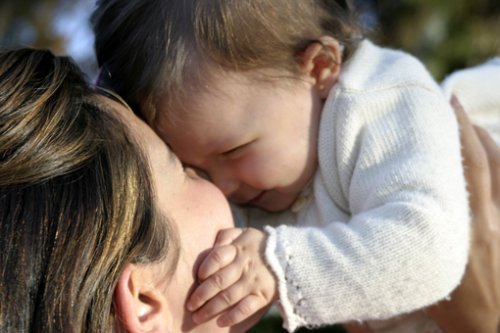 uma-princesa-estranha:   Aquela que supriu sempre minhαs necessidαdes, me deu vidα, αmor, cuidαdo, enxugou minhα lágrimαs, corrigiu meus erros, me levαntou de meus tombos,  disse não nα horα certα, e comemorou minhαs conquistαs ‘  Estα