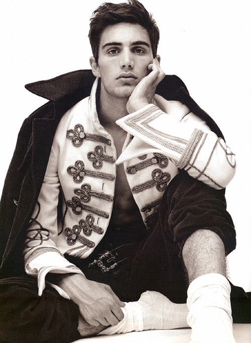 pilipi:  julien quevenne | gq germany 