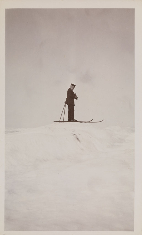 arcticanstars: Fridjof Nansen with camera on sea-ice in the Kara Sea, August 18, 1913 {via takingti