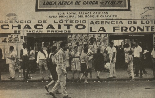 anthropologica:[Transeúntes en Chacaito Hacia 1968 Foto por Alfredo Anzola u Oscar Garbizu]Jeannette