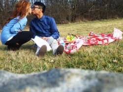 fukcnjaynee:  I don’t need to really explain myself. but basically, i really like him. (‘: Picnic date for his birthday. 