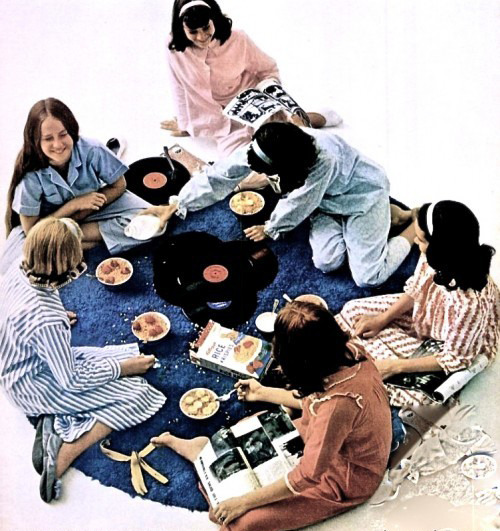 Slumber party record love!this is a breakfast cereal advertisement for Kelloggs