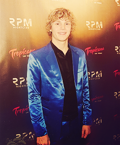 duerre-s:    Evan’s Birthday Party at the RPM Nightclub.   