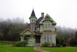 bluepueblo:  The Drain House, Drain, Oregon