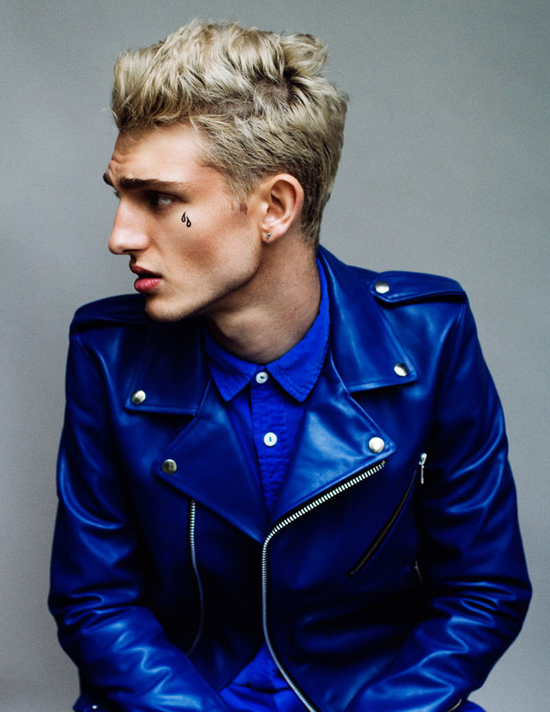 aliabbaba:  Cobalt leather jacket? Yes please.   Loved the jacket