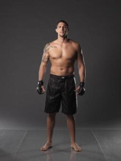 myviolntheart:  Dear Brendan Schaub,  I wanna have your babies.