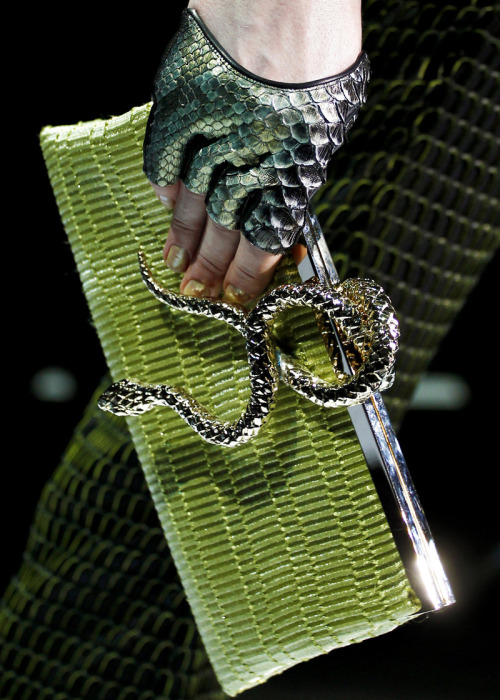 modeavenueparis:  Armani Privé | Spring/Summer 2012 Haute Couture | Paris