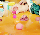 shineeworldisalwaysshining:  teamans:  what i love about my bias  →  his doodle
