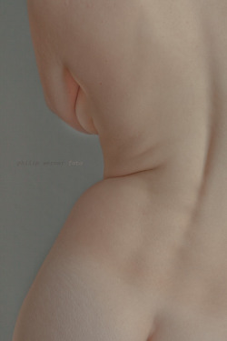 philipwernerfoto:  The softness of skinFolds,