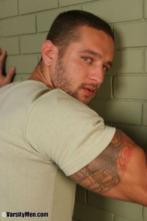 randomhotblokes: Gaucho 