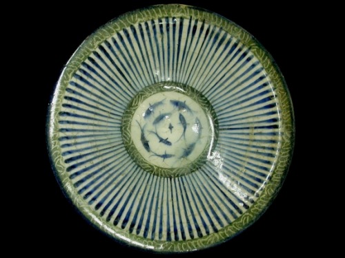 yama-bato:A 13th-century ceramic bowl from Iran.