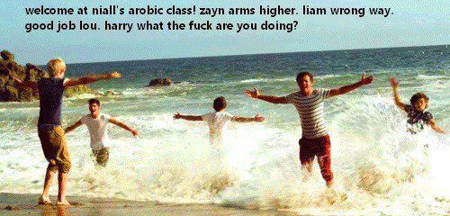 boobearlovescurls:  niall-the-brunette:  HAHAHHAHAHAH omggggggg I WONT SURVIVEEE   i just die every time this pops up on my dash. LMAO 