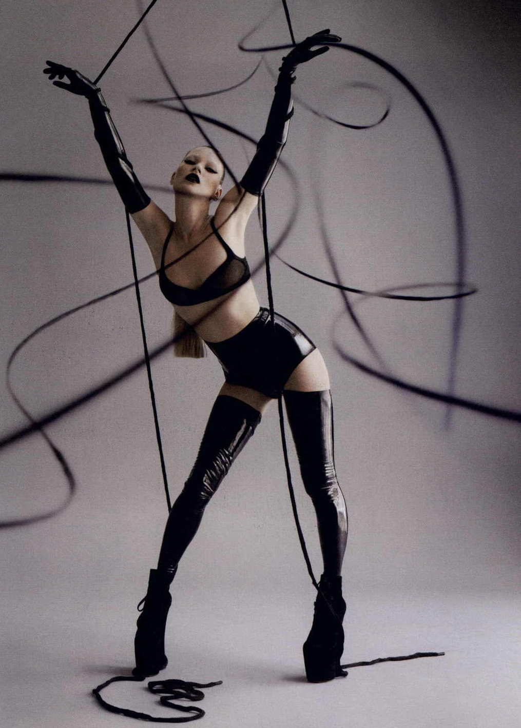  Kate Moss in ‘Snow White’ Photographer: Nick Knight i-D Pre-Fall 2010 