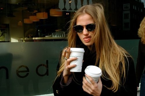 elle vit pour la fashion