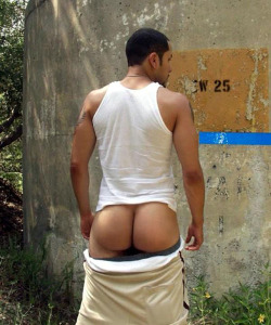 straight guys and butts !