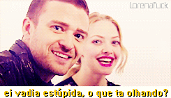 Aquele momento em que estou fazendo a prova e a professora fica me olhando: