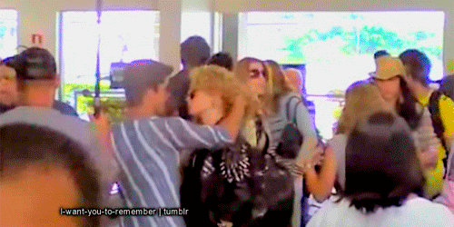 umaguriarebelde:  LUAAAAAAAAAAAAAAAR *-* 