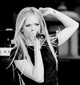 Avril Lavigne Philippines | Online since 2010!