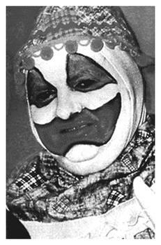 pubicweave:  look how scary clowns are  granted this guy was also a serial killer but still 