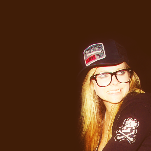 justlivingonce:  favorite celebrities - Avril Lavigne 