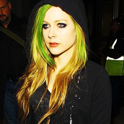 justlivingonce:  favorite celebrities - Avril Lavigne 