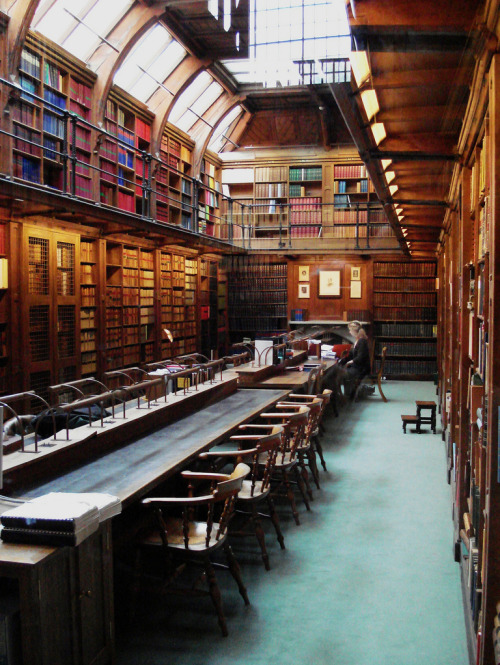 bookmania: Anson Reading Room, Codrington Library, All Souls College, Oxford (photo by Indiana Jonsm