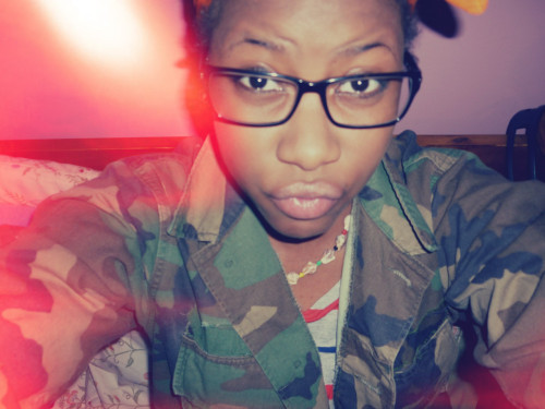 fieldsbelow:  I feel like a camera whore tonight