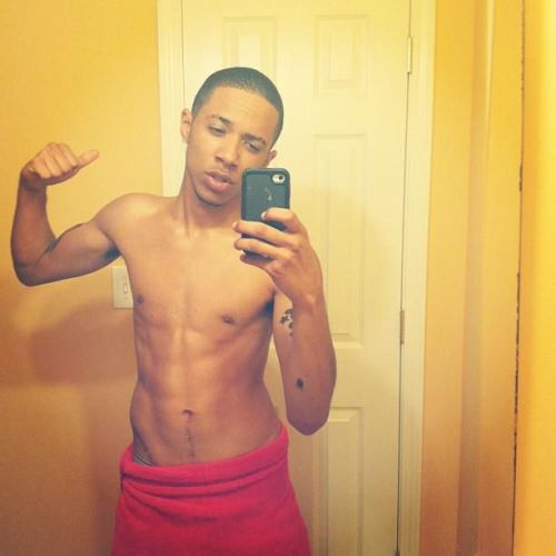 romeisburning:  Ladies, I gotta freaky side too :P Follow My Twitter |@RealPorterr| 