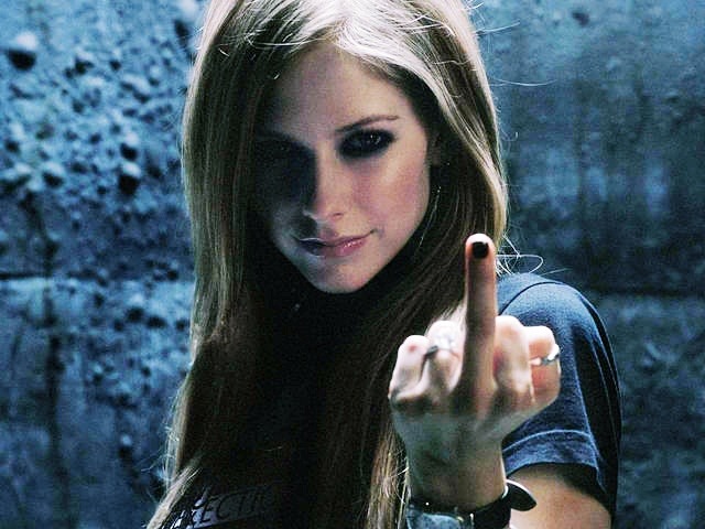 continue-aguentando:  What The Hell :3.