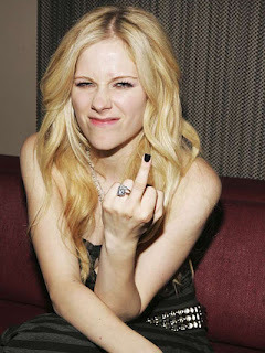 continue-aguentando:  What The Hell :3.