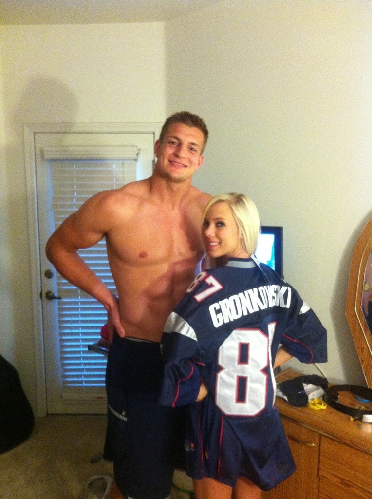 New England&rsquo;s RobÂ Gronkowski!!!!