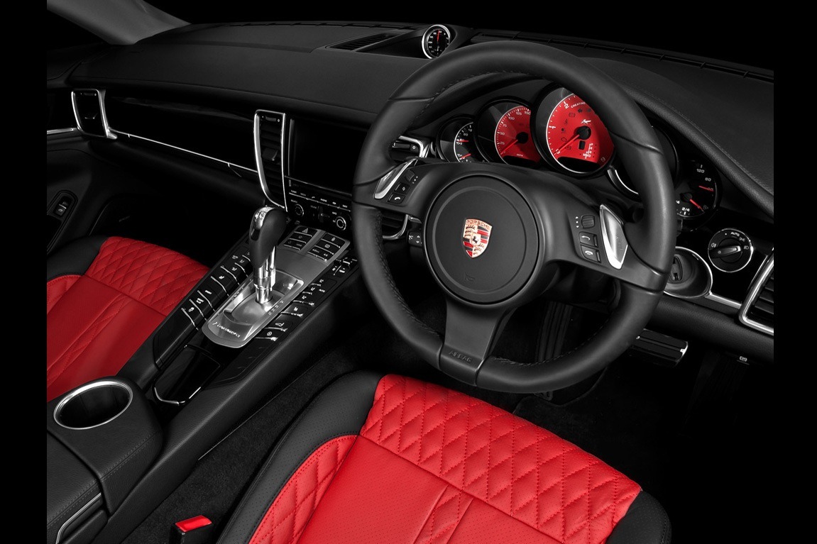 EYE CATCHER