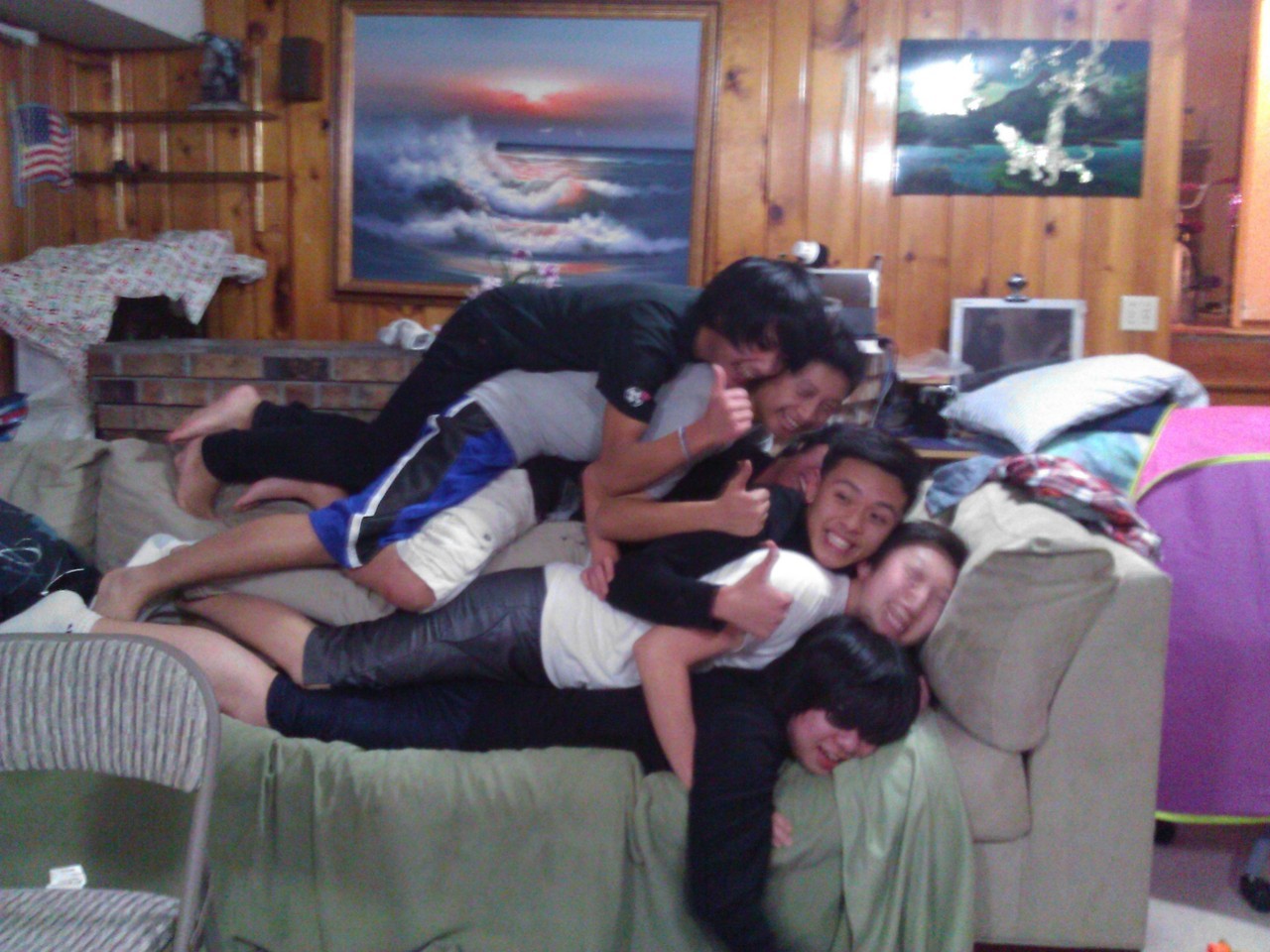 chizanne:  Chris, Josh, Branden, Jordan, Coi, and Tyler all love each other very