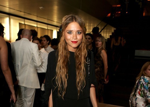 hulakids:  bambi-ni:  love her  god shes beautiful 