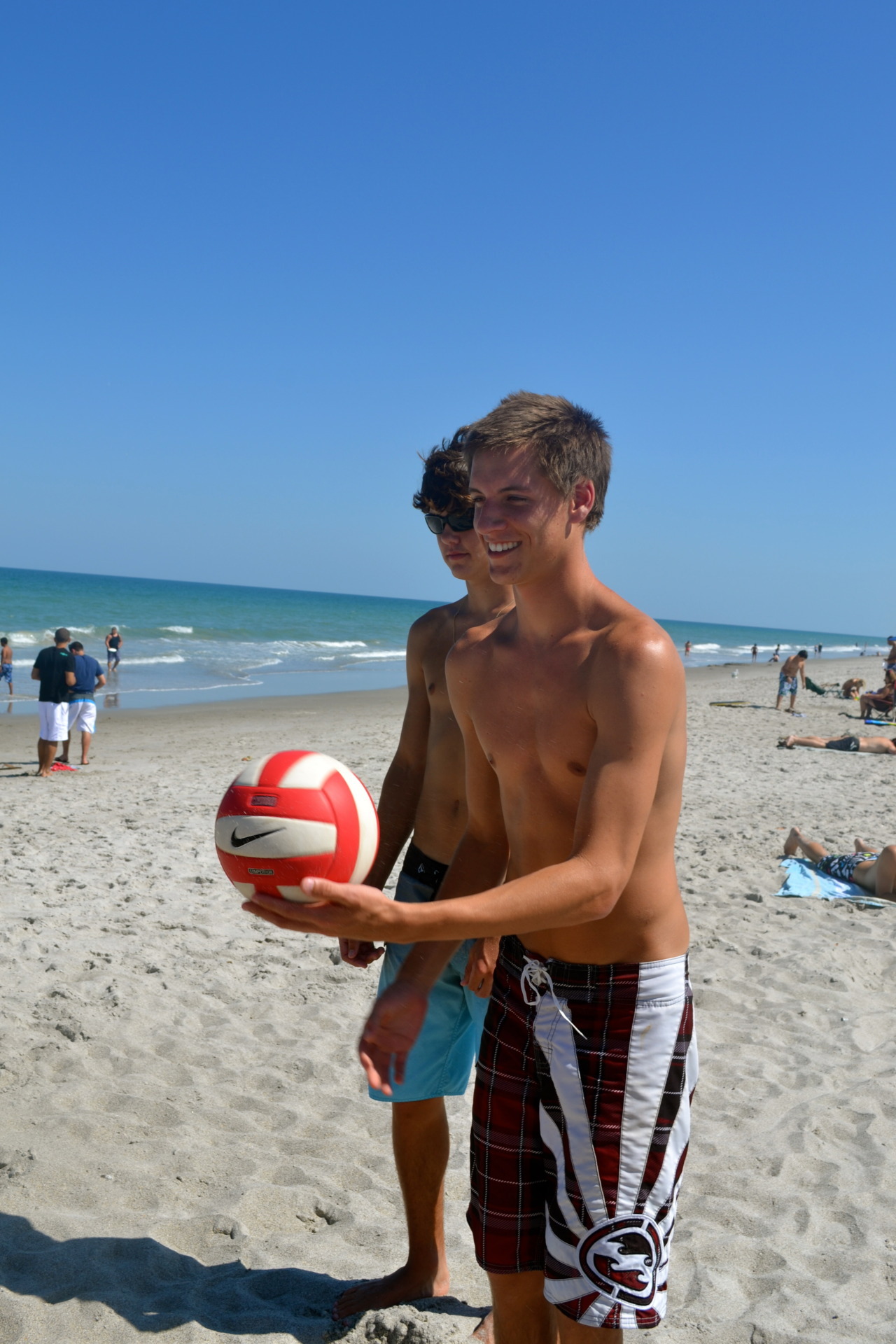 allieiswhoiam:  summer-air-love-affair:  summer-sensati0n:  volleyball ♥  .. you’re