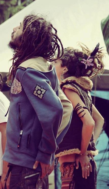 iix3starscapex3:  Yosi Dahan hippies in india http://www.facebook.com/profile.php?id=1565912063