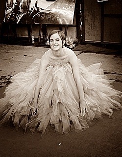 harryshorcrux:  Emma Watson @ premiere Deathly Hallows part 2. 