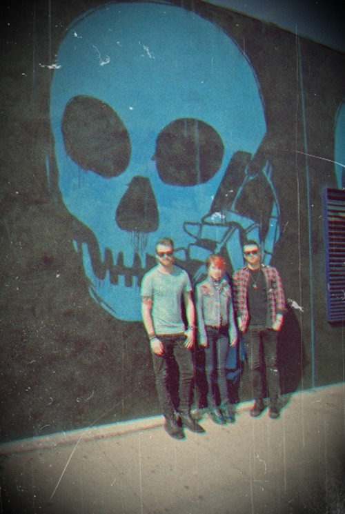 Paramore is STILL a band.