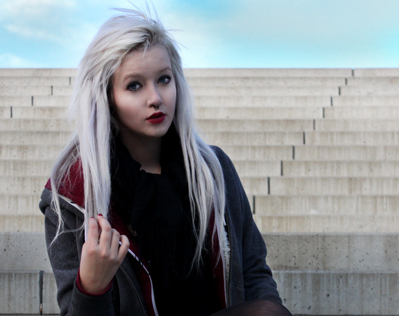 letsfucktillthesunscomesup:  saoihasoihf i just want my hair like this :s 
