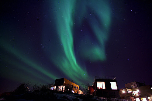 andrewstichbury:  URBAN AURORA (by ~~~johnny~~~) 