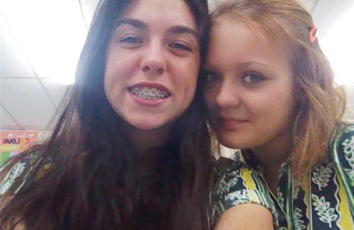 salanghaeraybans: I love this girl. ♥ I think you guys should follow her :) 