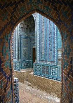 ffirouzeh:  Turquoise tiles 