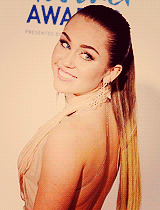 foxycyrus:  You’ve got a face for a smile, you know. 