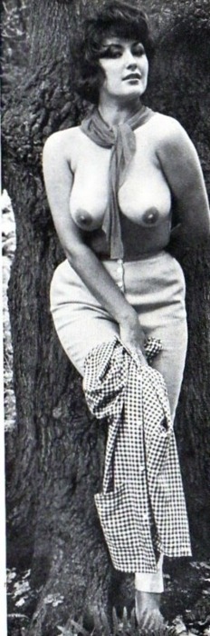 http://nudevintage.tumblr.com/post/17110972136
