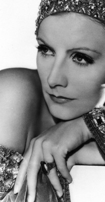 sourvix:  Garbo — 1931 