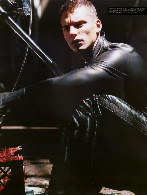 leatheraddict:  Leatherboy du jour/of the day :Robert Perovich (mannequin/model)