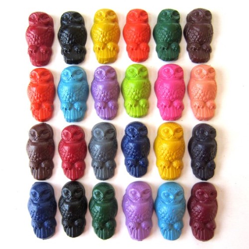 Owl shaped crayons? Yes, please.
Available here.